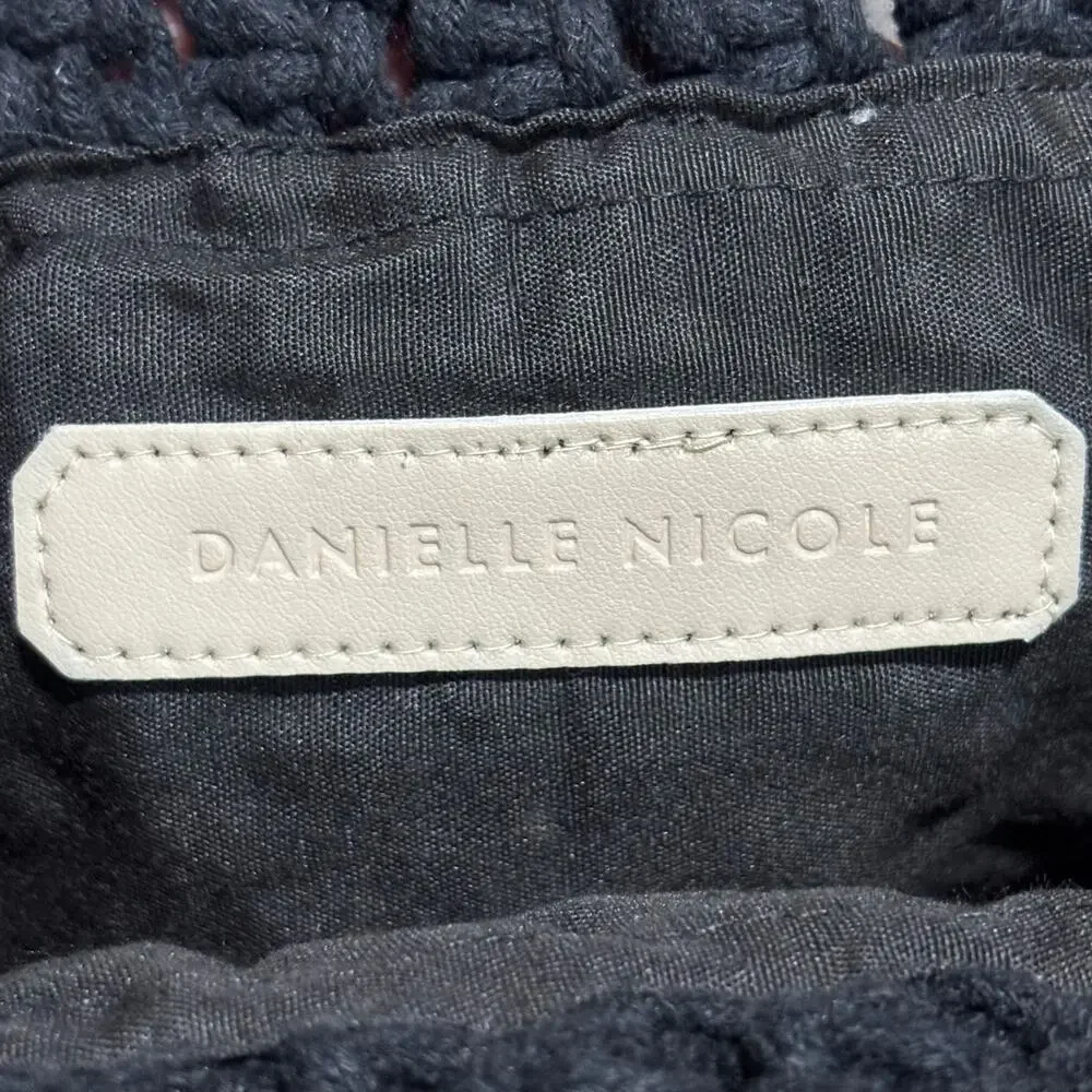 Danielle Nicole black macrame crossbody bag fringed purse mod wood handles - Picture 6 of 9